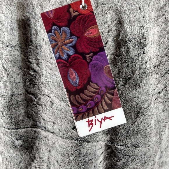 Biya by Johnny Was Runes Coat in Estonia M NWT OOAK - Picture 5 of 8